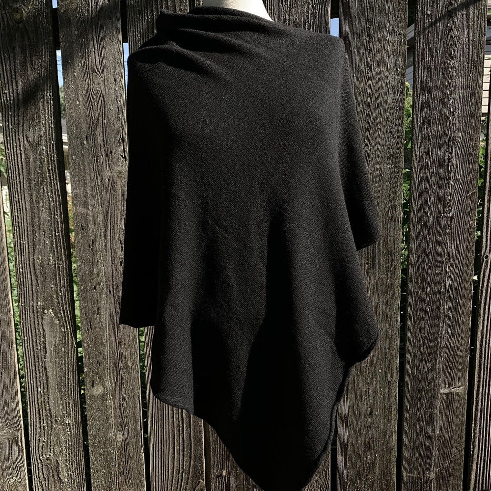 Black Cashmina poncho/wrap